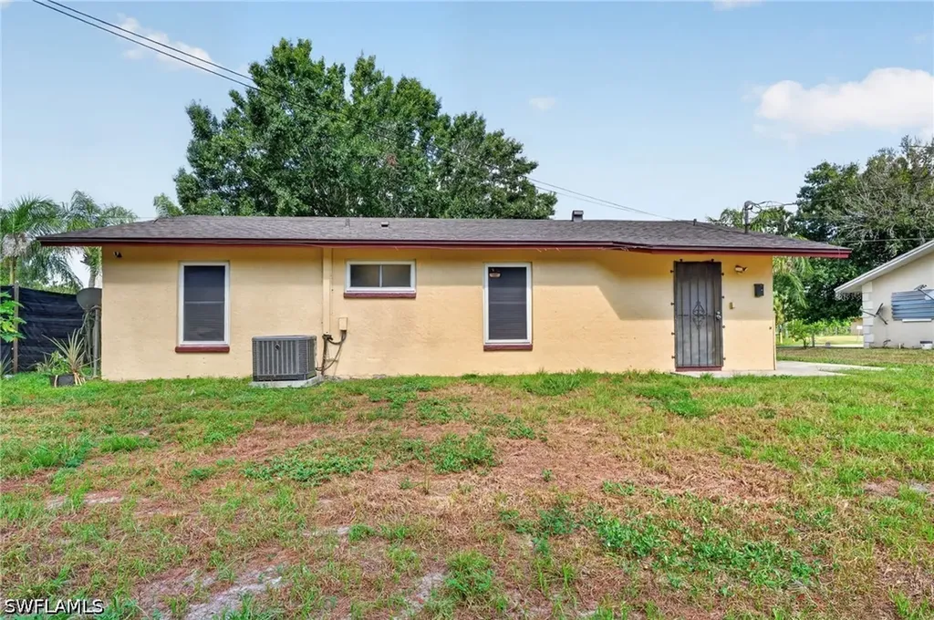 1228 N 18th Street Immokalee FL 34142