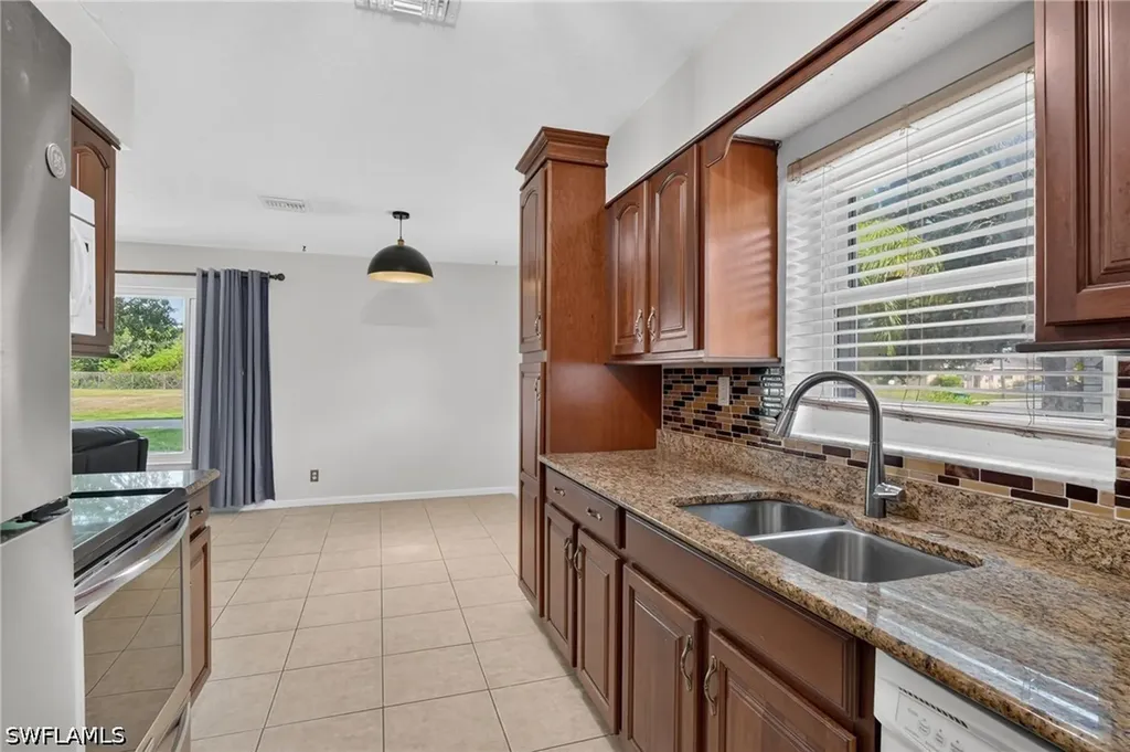 1228 N 18th Street Immokalee FL 34142
