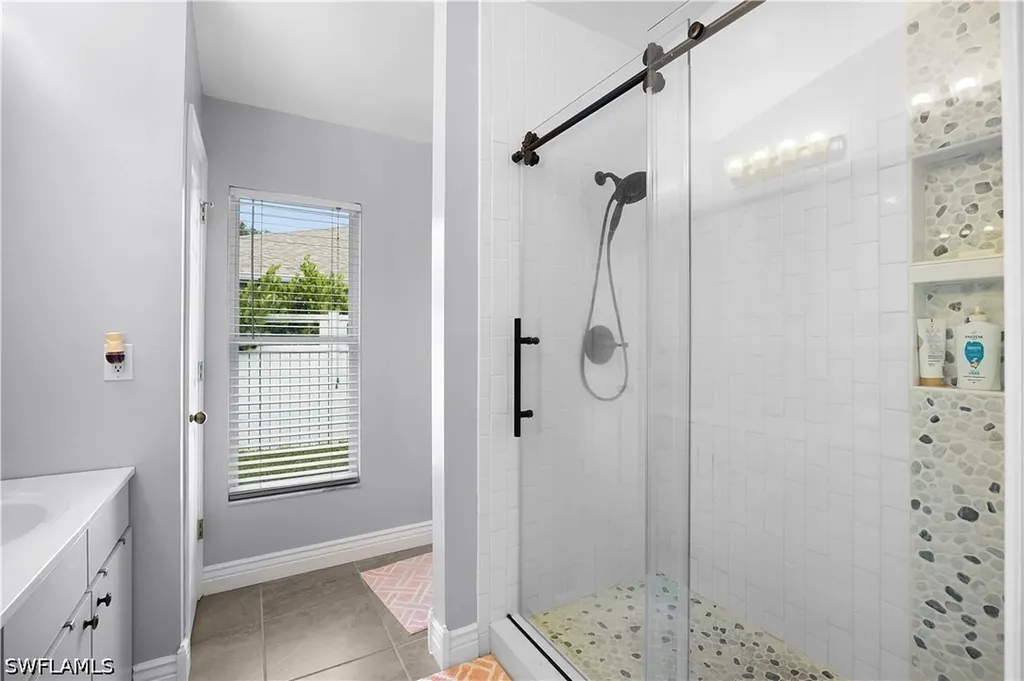 15633 Beachcomber Avenue Fort Myers FL 33908