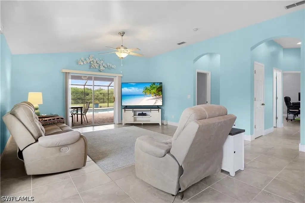 15633 Beachcomber Avenue Fort Myers FL 33908