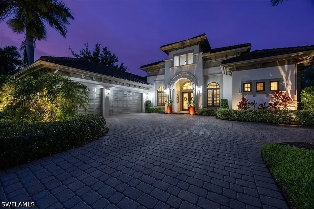 7408 Byrons Way Naples FL 34113