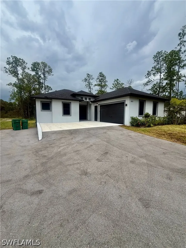 4371 47th Avenue NE Naples FL 34120