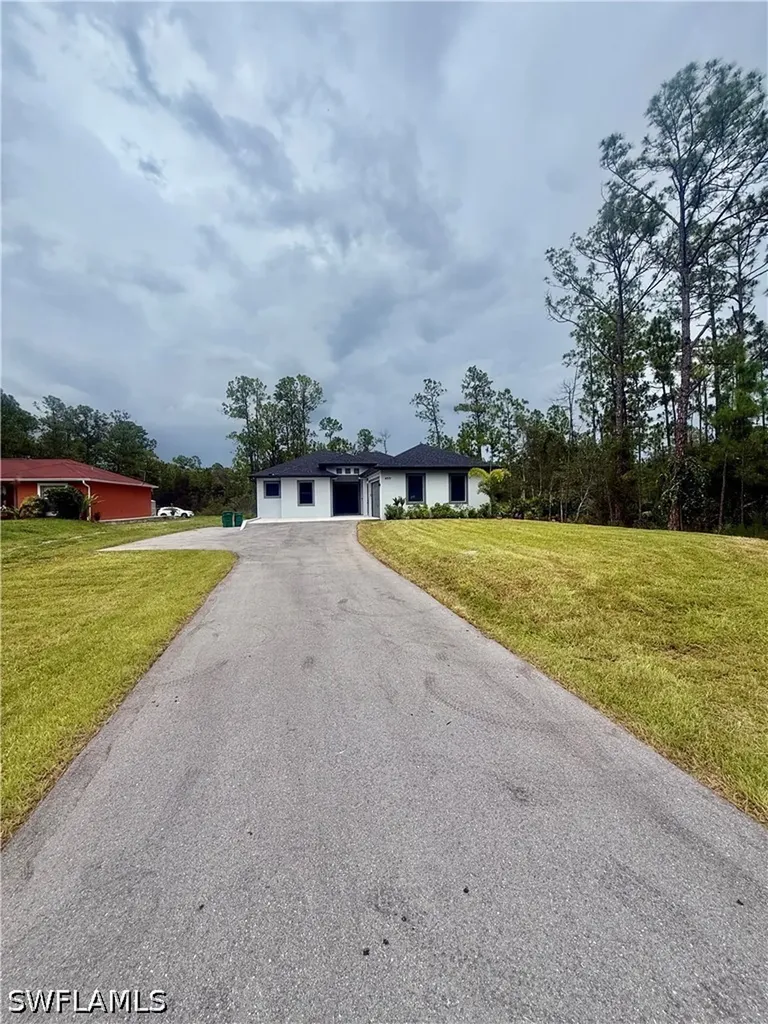 4371 47th Avenue NE Naples FL 34120