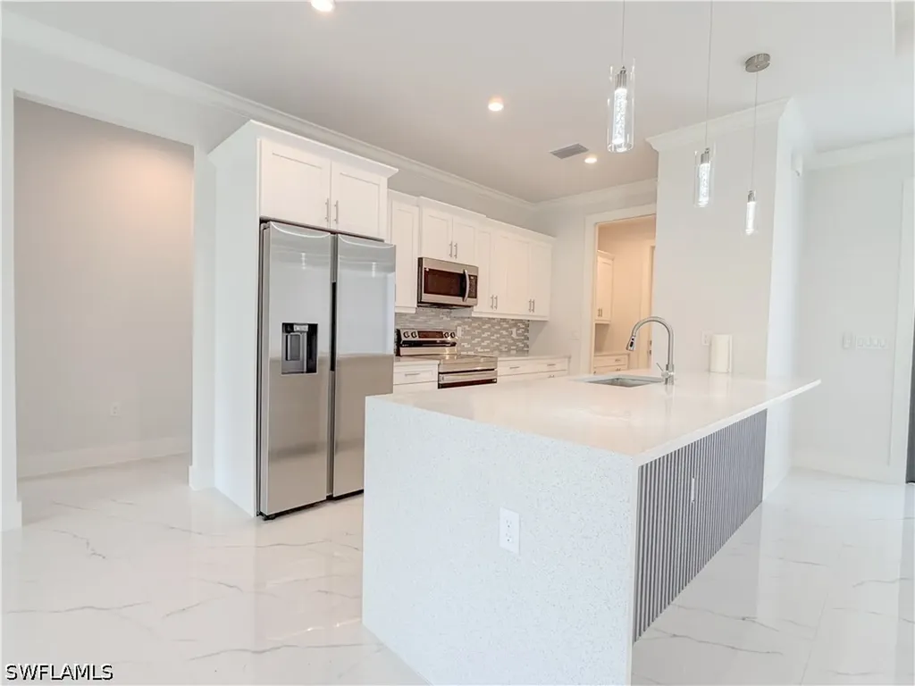 4371 47th Avenue NE Naples FL 34120