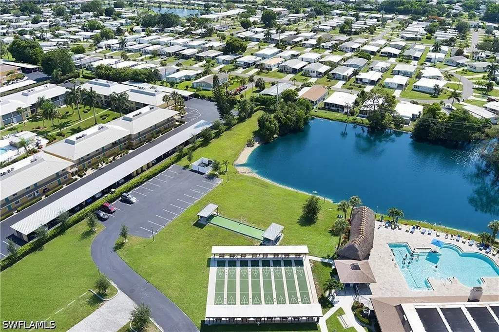 104 Brittany Court Naples FL 34112