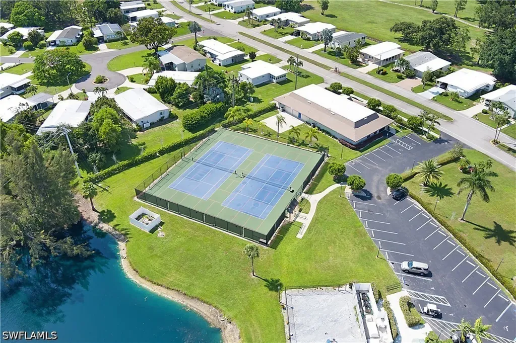 104 Brittany Court Naples FL 34112