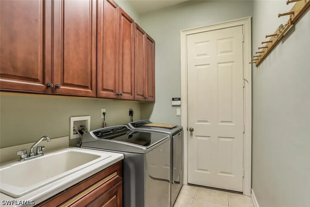 3155 Santorini Court Naples FL 34119