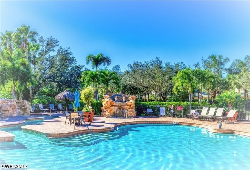 575 El Camino Real Naples FL 34119