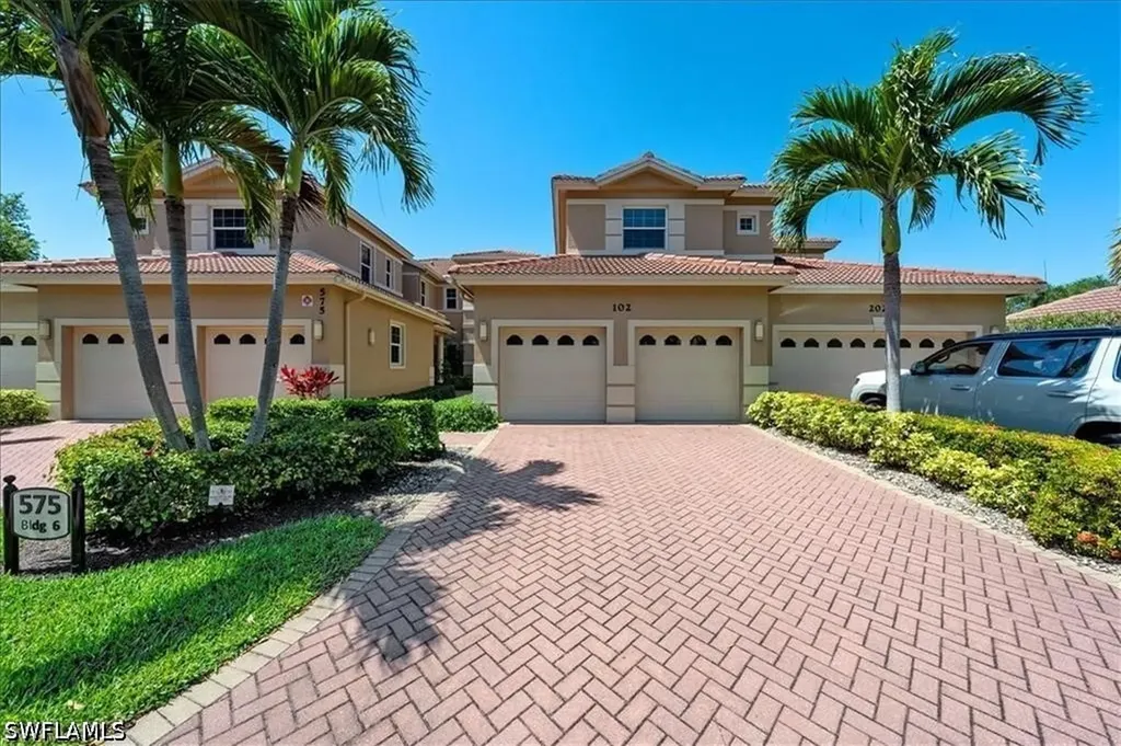 575 El Camino Real Naples FL 34119