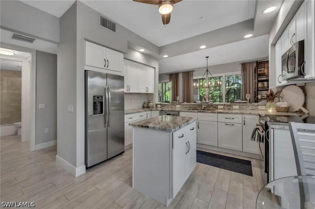 575 El Camino Real Naples FL 34119