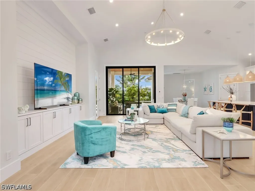 685 6th Avenue Marco Island FL 34145