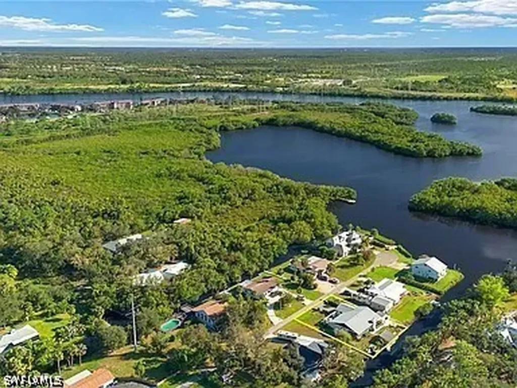 16941 Carolyn Lane North Fort Myers FL 33917