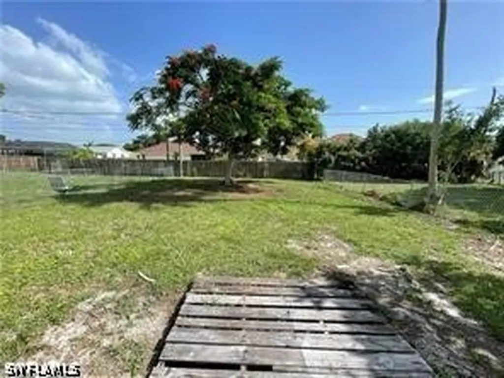632 108th Avenue N Naples FL 34108