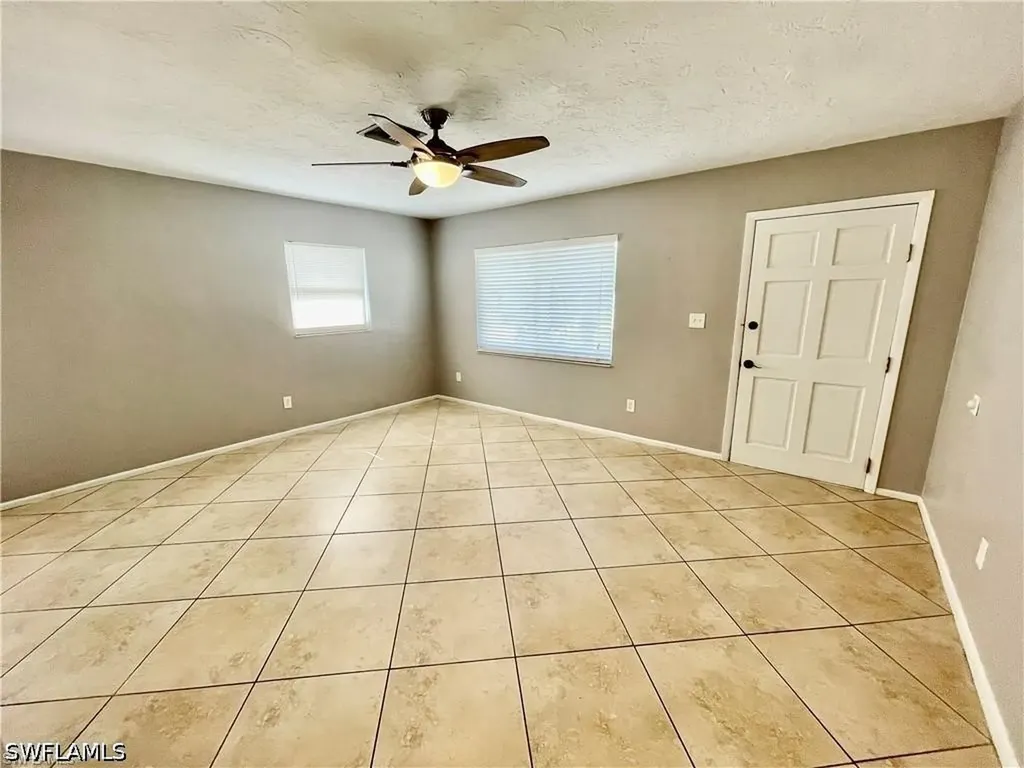 632 108th Avenue N Naples FL 34108