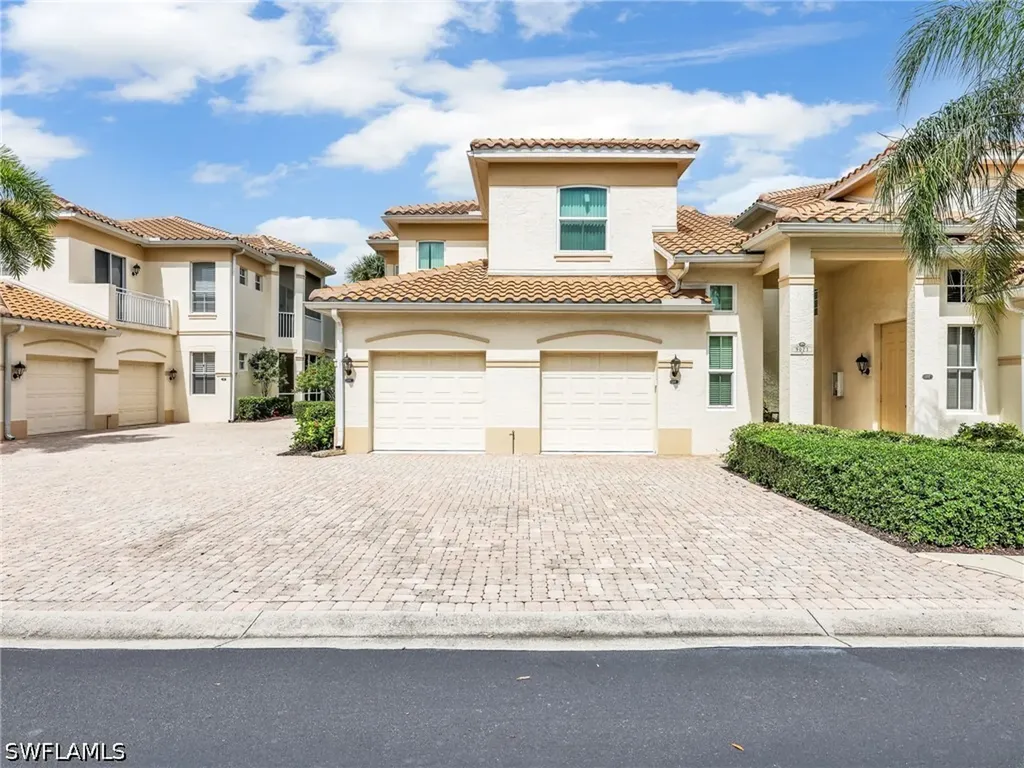 Bonita Springs FL, 9071 Las Maderas Drive, Unit 101