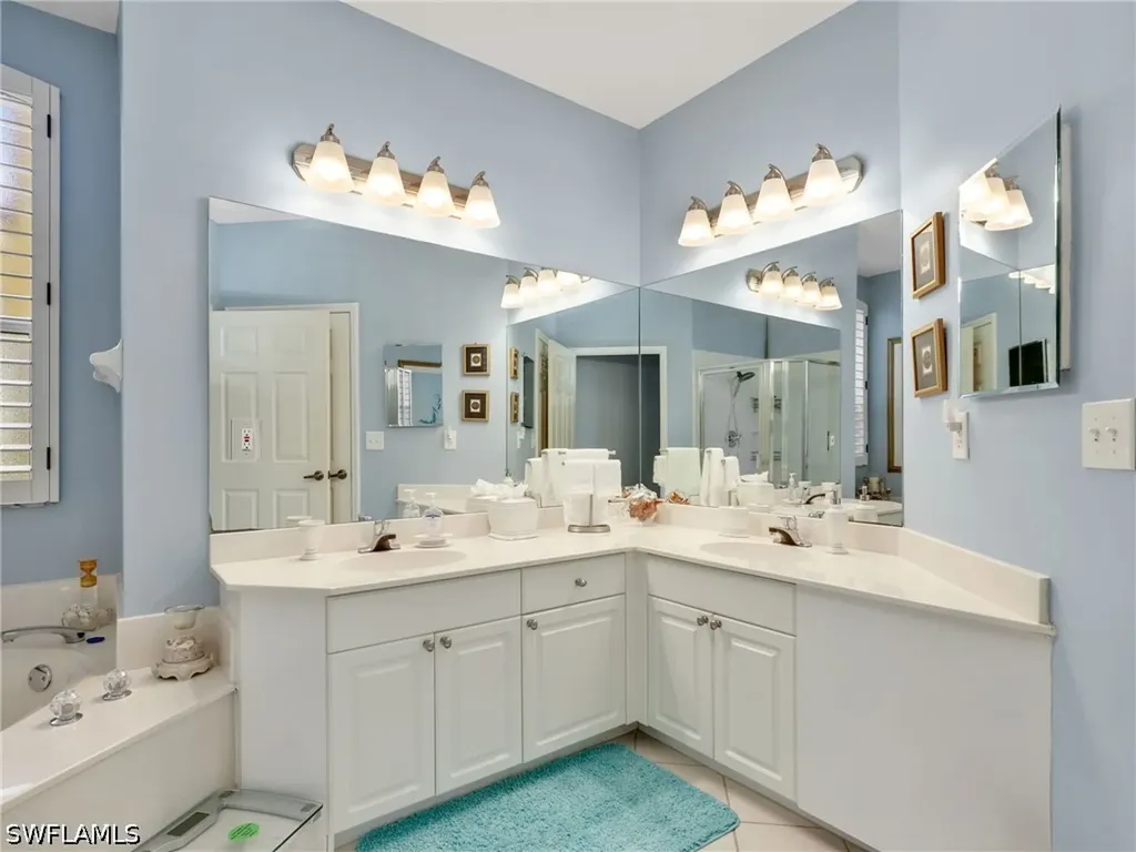 9071 Las Maderas Drive Bonita Springs FL 34135