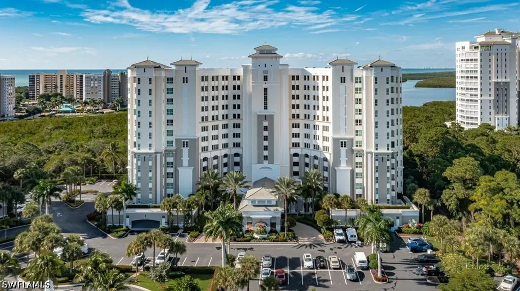 300 Dunes Boulevard Naples FL 34110