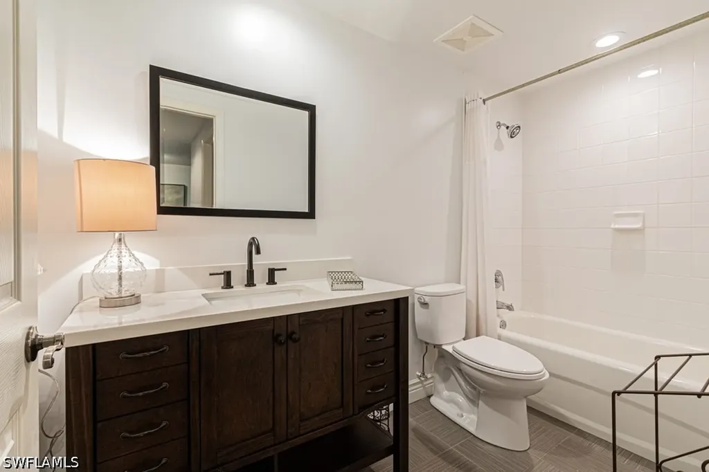 300 Dunes Boulevard Naples FL 34110
