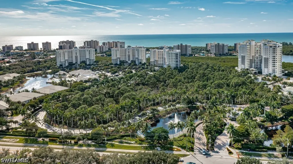 300 Dunes Boulevard Naples FL 34110