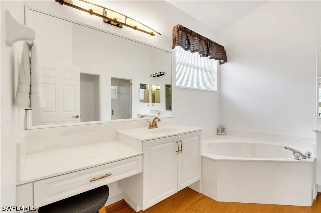 9044 Springview Loop Estero FL 33928
