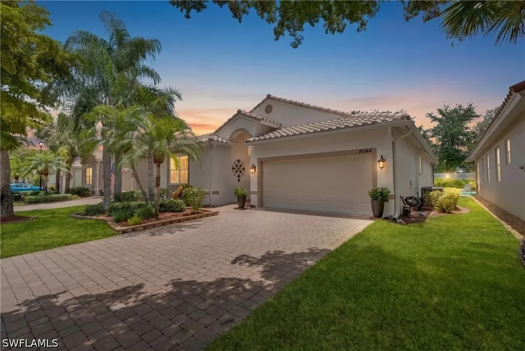 9044 Springview Loop Estero FL 33928