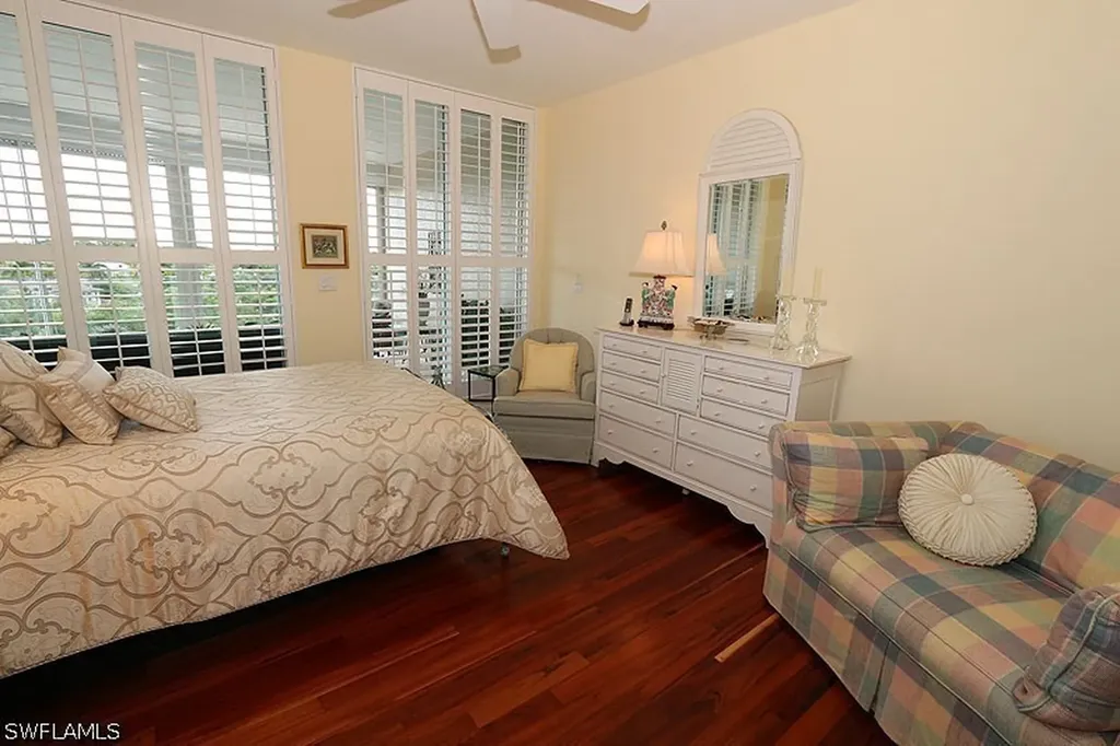 60 Seagate Drive Naples FL 34103