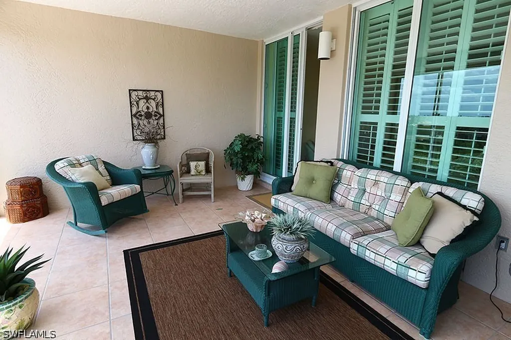 60 Seagate Drive Naples FL 34103