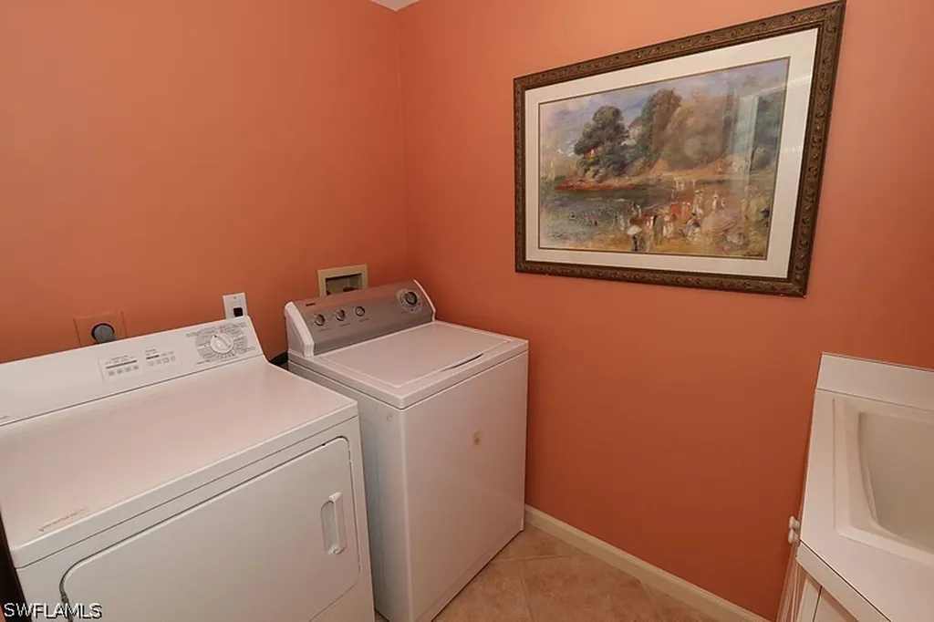 60 Seagate Drive Naples FL 34103