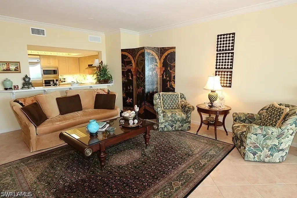 60 Seagate Drive Naples FL 34103