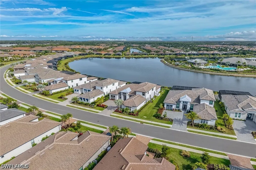 15382 Turin Drive Naples FL 34114