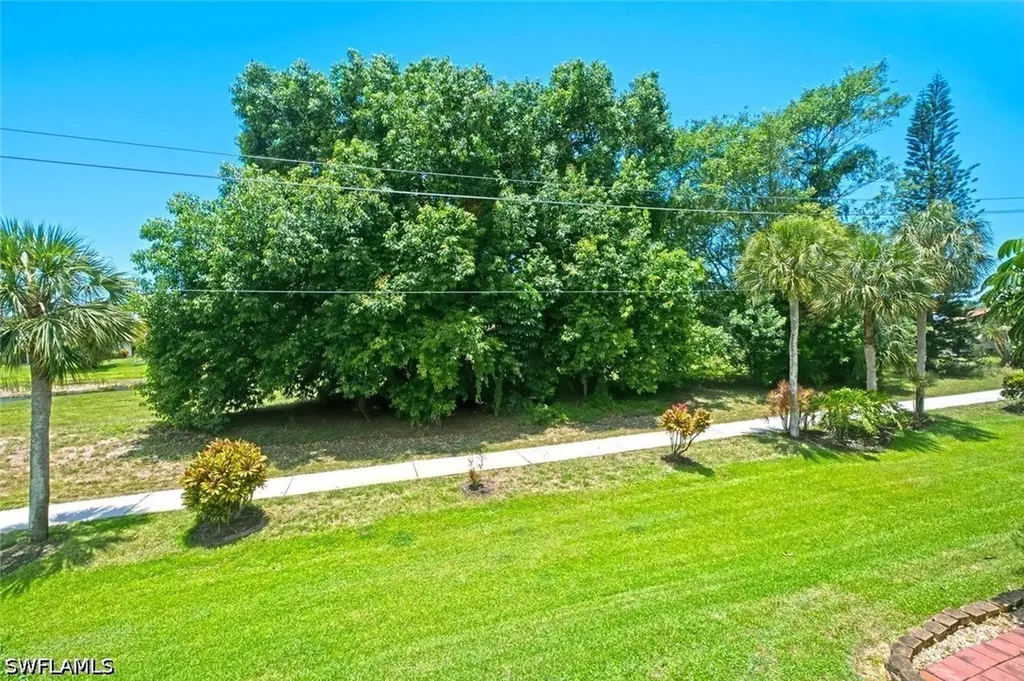 4010 Ice Castle Way Naples FL 34112