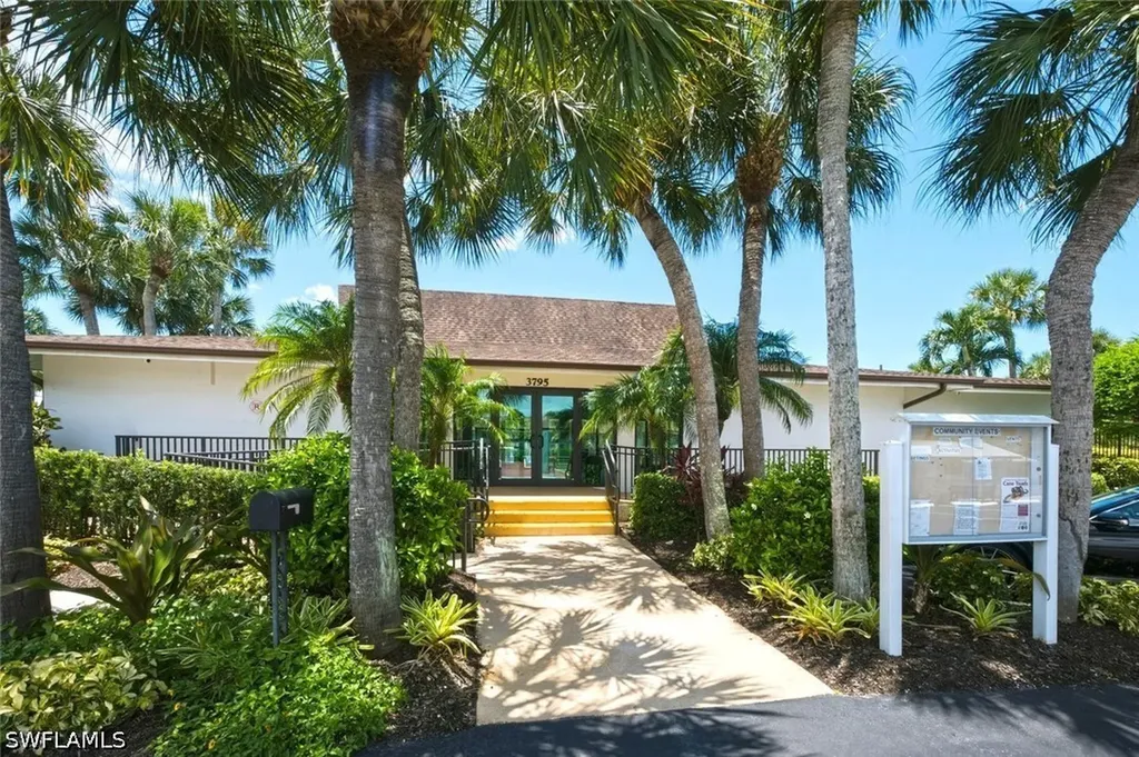 4010 Ice Castle Way Naples FL 34112