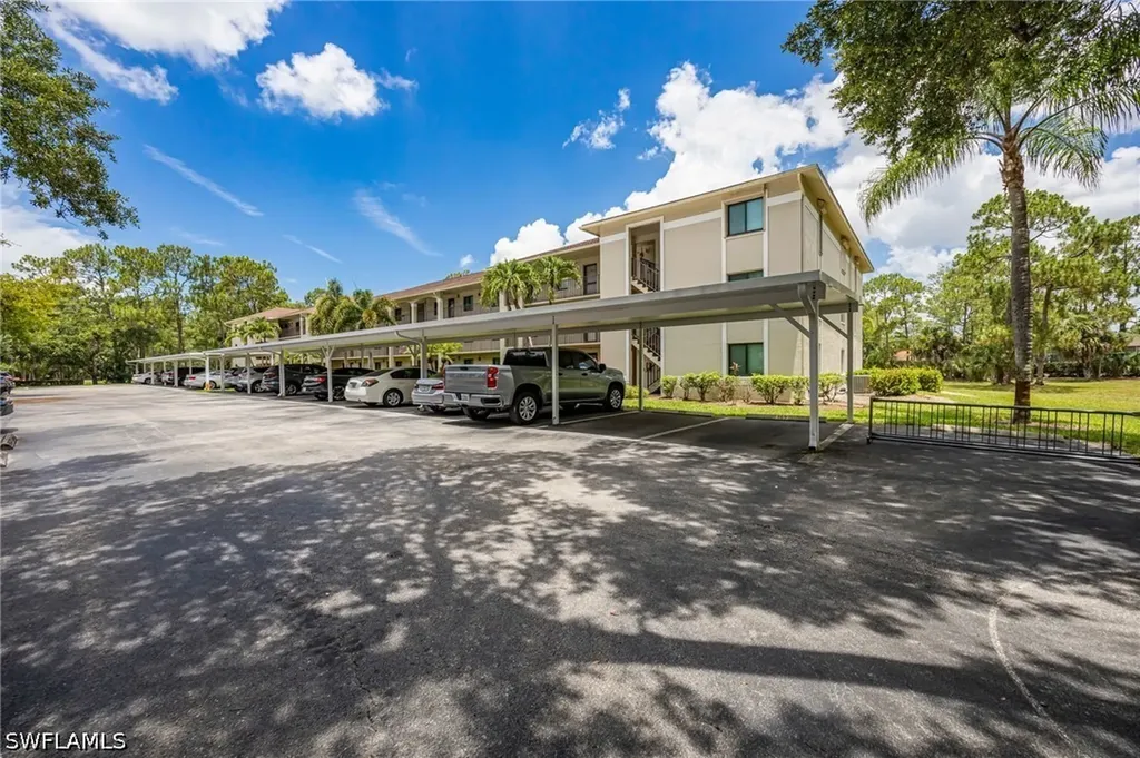 5724 Deauville Circle Naples FL 34112