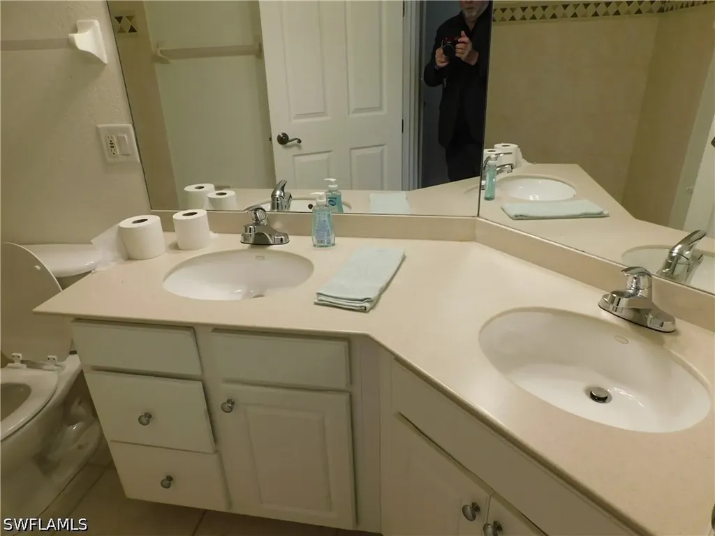 619 SE 7th Street Cape Coral FL 33990
