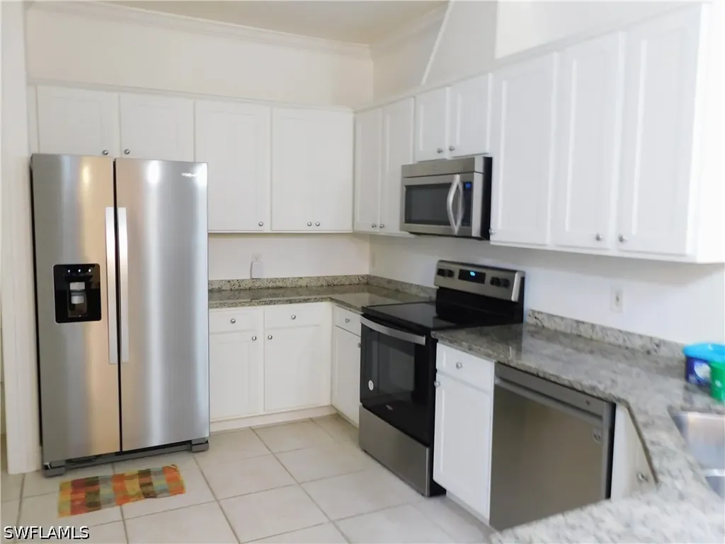 619 SE 7th Street Cape Coral FL 33990