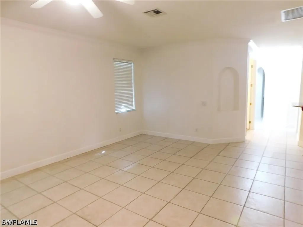 619 SE 7th Street Cape Coral FL 33990