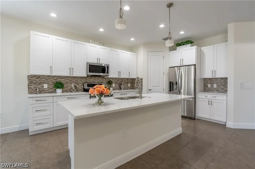 3549 Canopy Circle Naples FL 34120