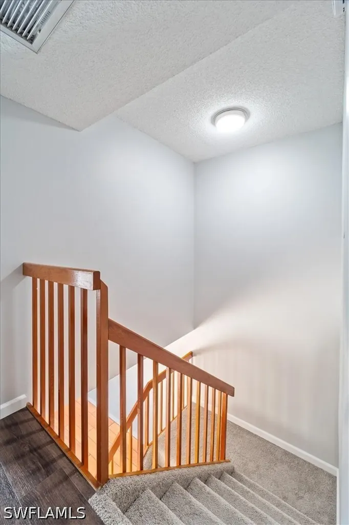 5212 Cedarbend Drive Fort Myers FL 33919