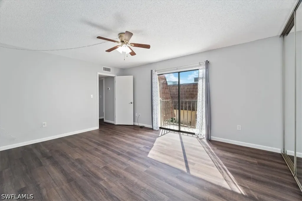 5212 Cedarbend Drive Fort Myers FL 33919