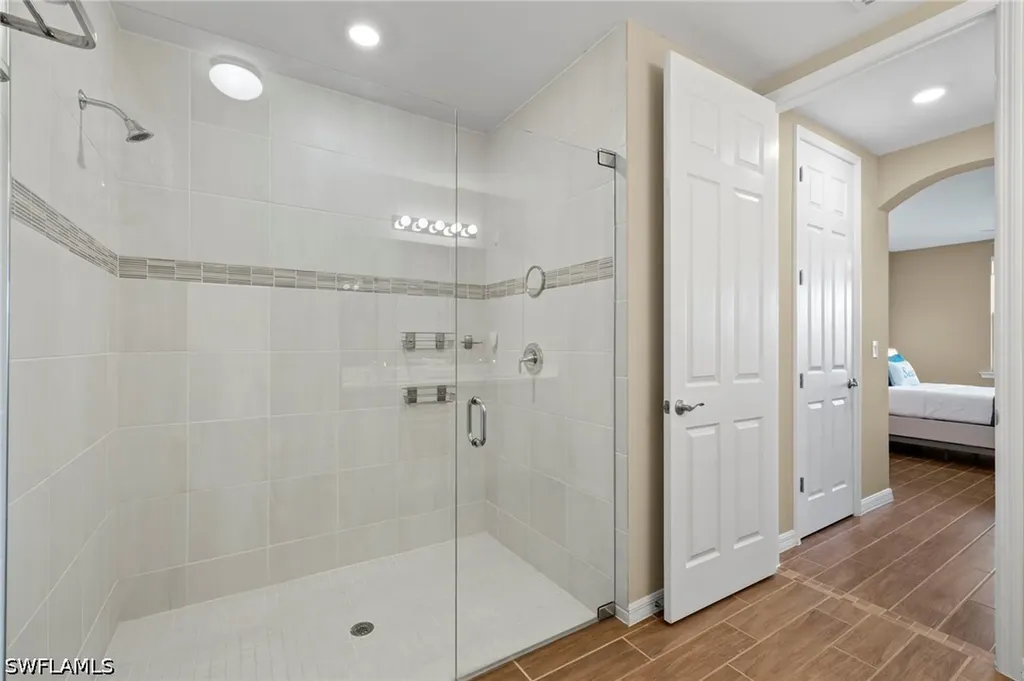 14644 Edgewater Circle Naples FL 34114