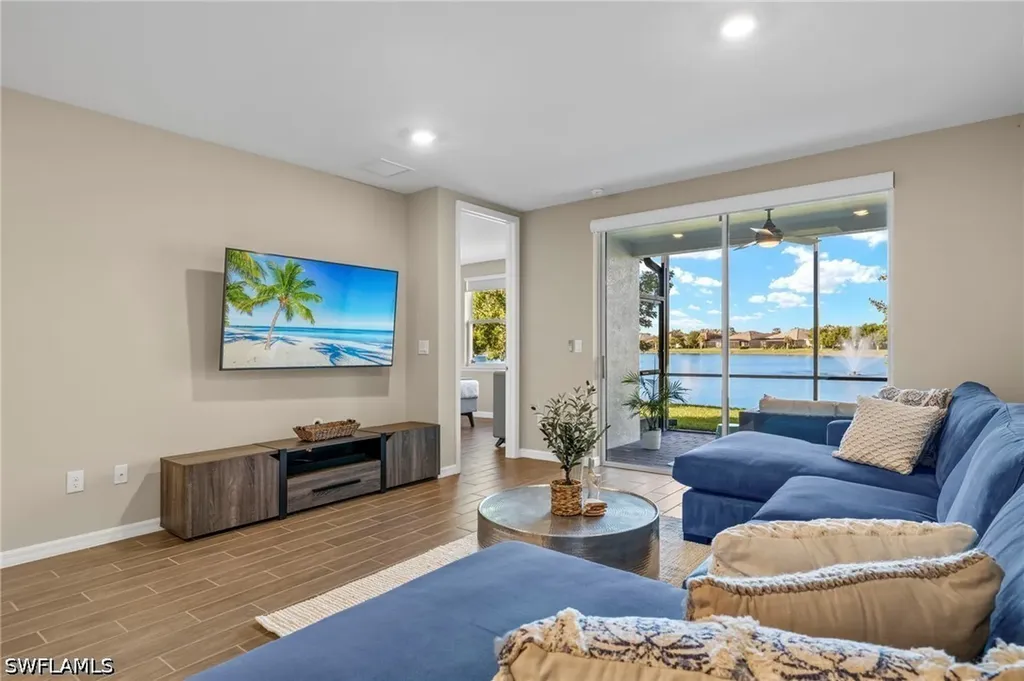 14644 Edgewater Circle Naples FL 34114