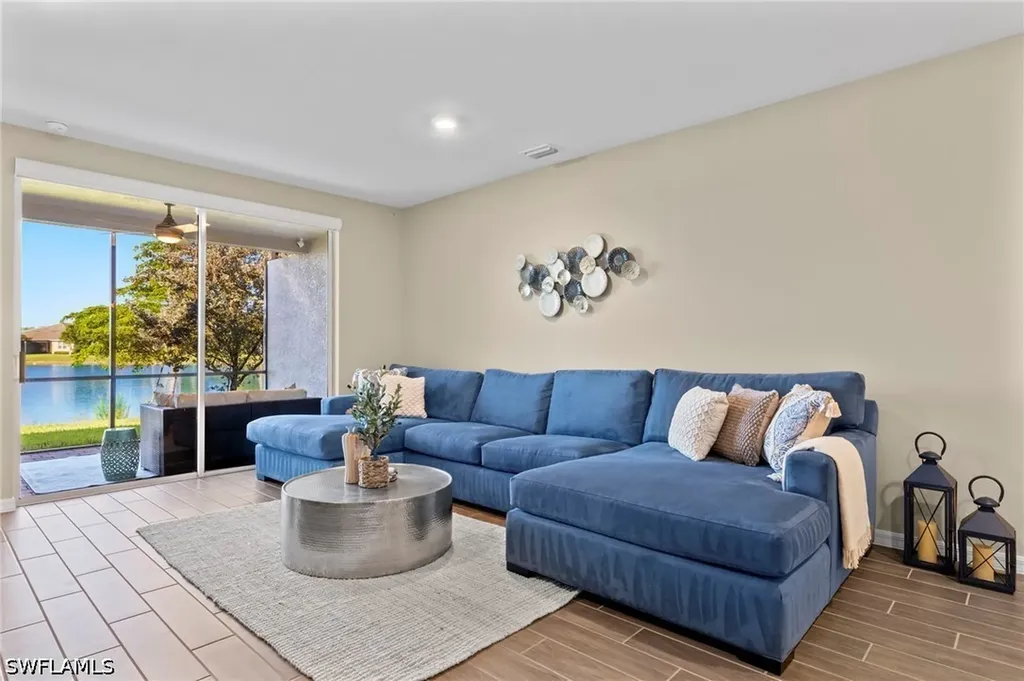 14644 Edgewater Circle Naples FL 34114