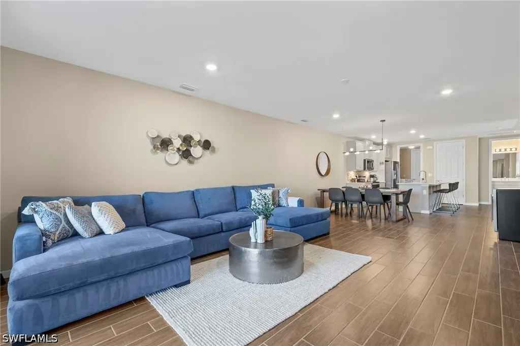 14644 Edgewater Circle Naples FL 34114