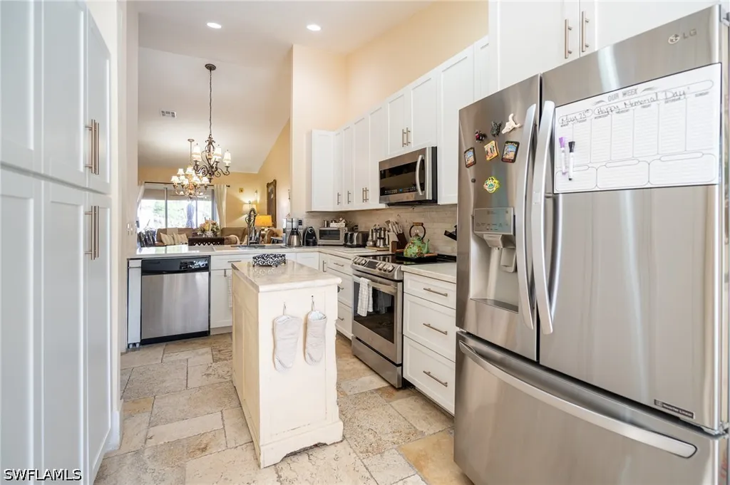 5205 Whitten Drive Naples FL 34104