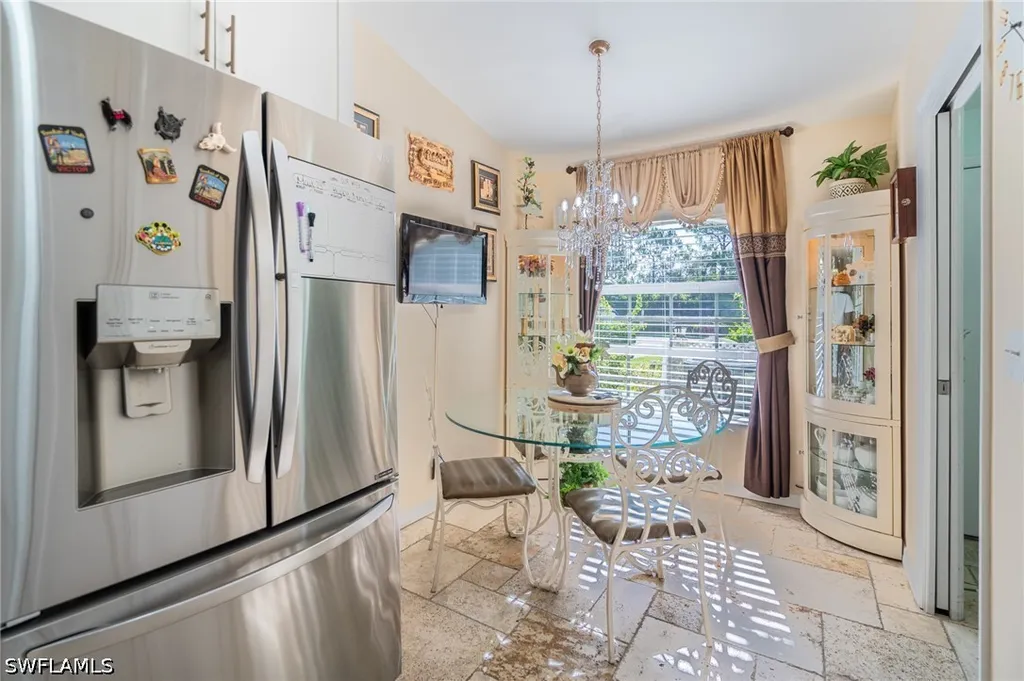 5205 Whitten Drive Naples FL 34104