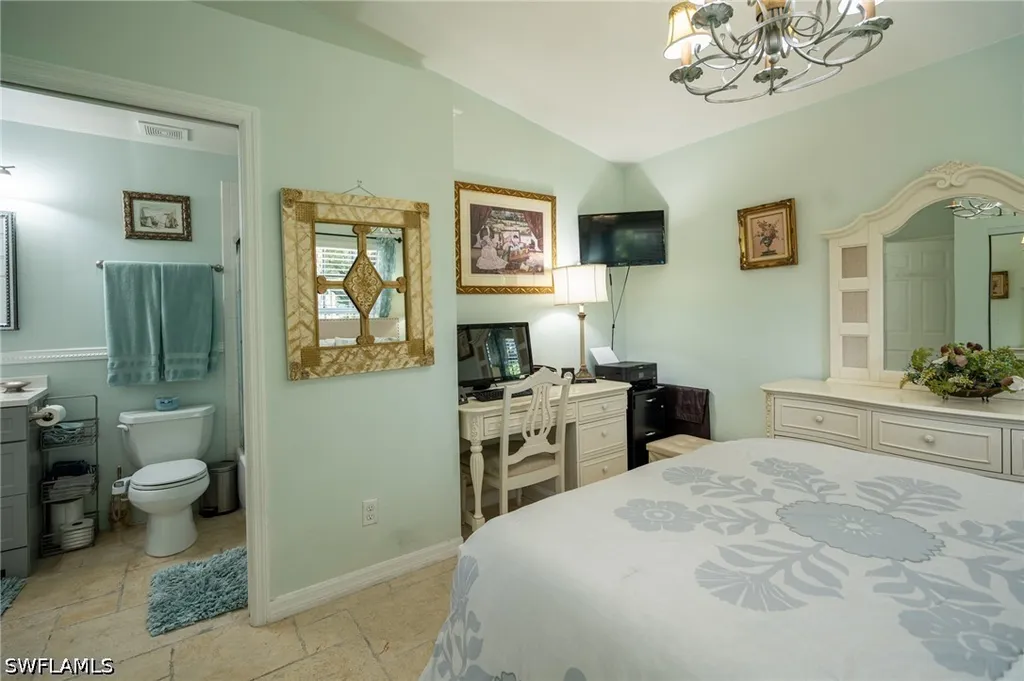 5205 Whitten Drive Naples FL 34104