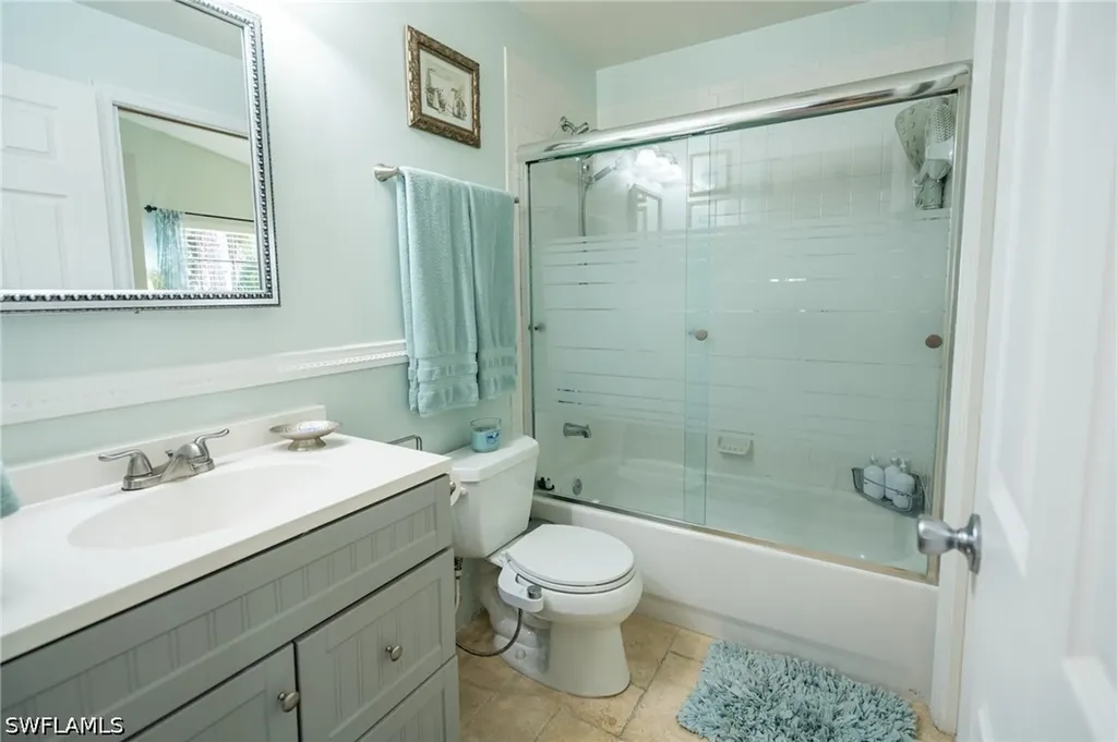 5205 Whitten Drive Naples FL 34104