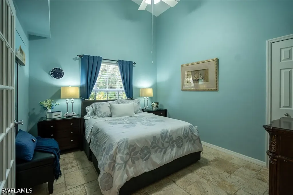 5205 Whitten Drive Naples FL 34104