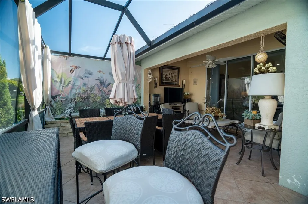 5205 Whitten Drive Naples FL 34104
