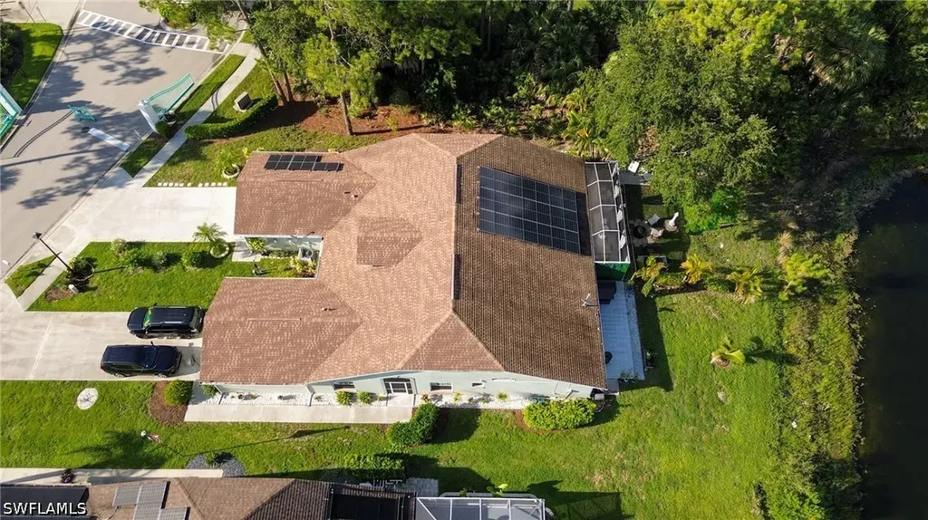 5205 Whitten Drive Naples FL 34104